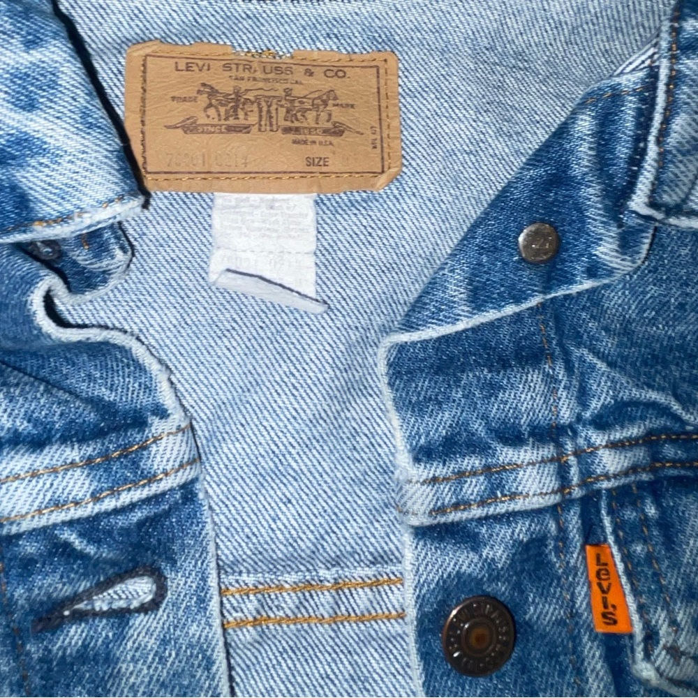 Levi's blue denim jacket - Picture 3 of 3